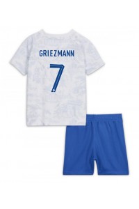 Ranska Antoine Griezmann #7 Jalkapallovaatteet Lasten Vieraspeliasu MM-kisat 2022 Lyhythihainen (+ Lyhyet housut)